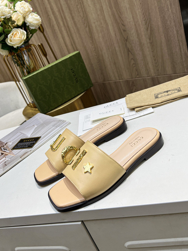 g*u*i sandals