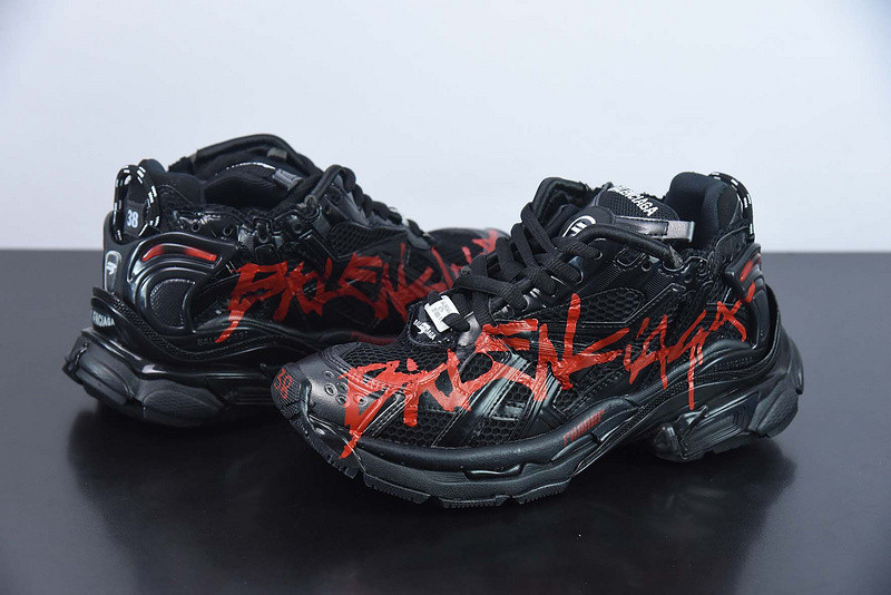 Ba*len*cia*ga runner sneaker