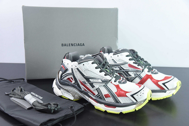 Ba*len*cia*ga runner sneaker