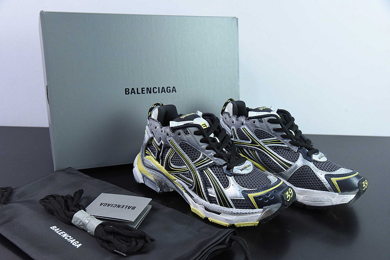 Ba*len*cia*ga runner sneaker