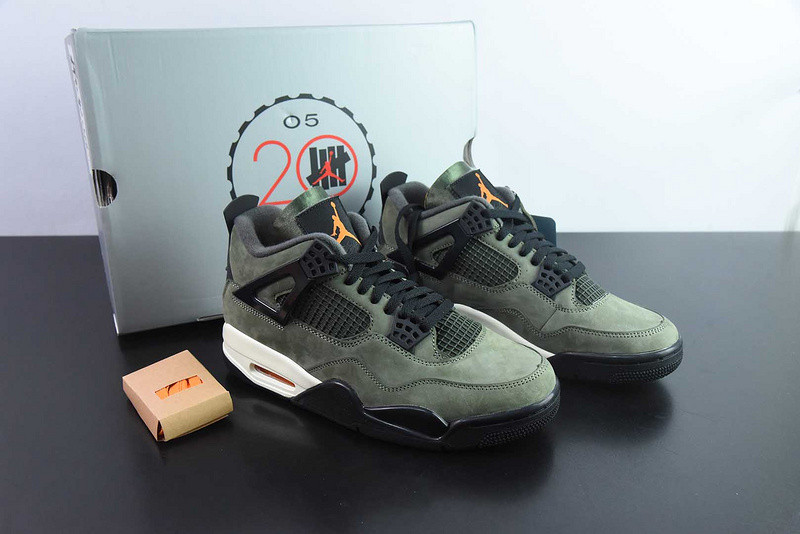 air jordan 4 Undefeated x Air Jordan 4 IB1519-200