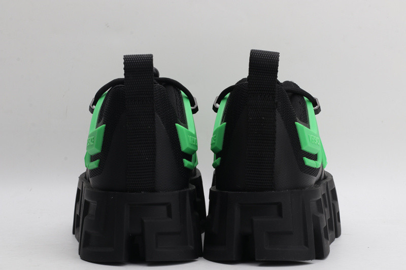 vs sneakers