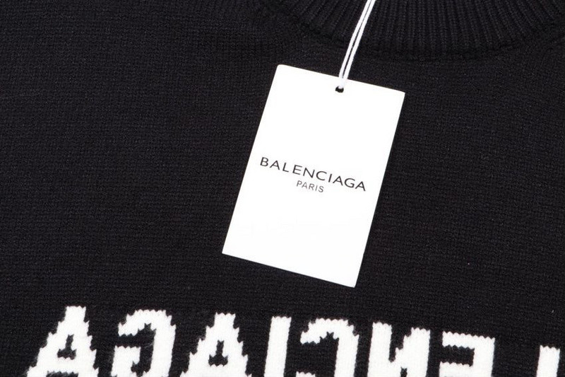 Ba*len*cia*ga clothes