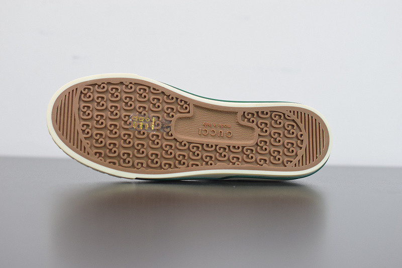 g*u*i ace embroidered low-top sneaker