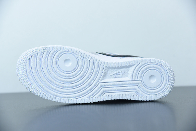lvt x nike air force1