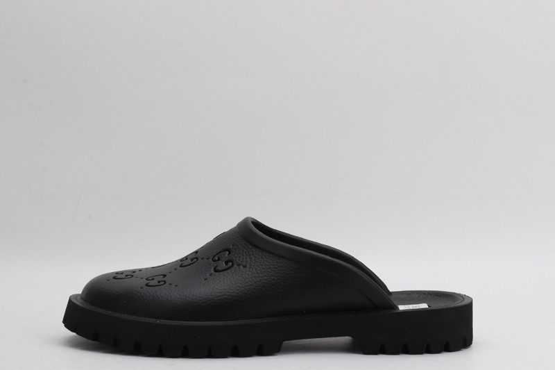 g*u*i sandals low