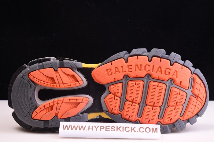 bc track sneaker